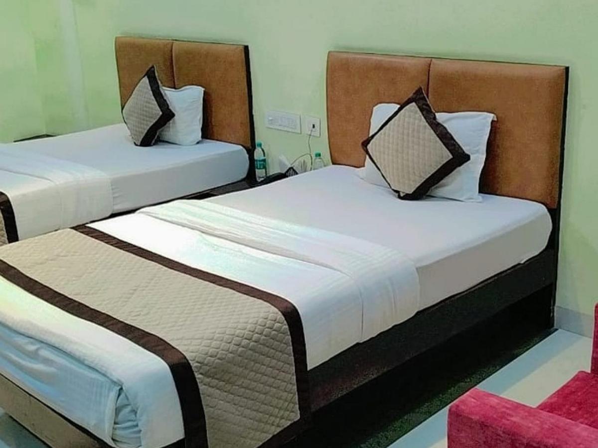 Jmc Hotel Lavish Akolia Exterior foto